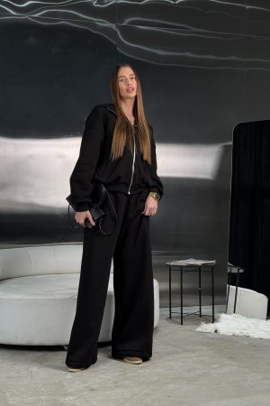 Жіночий спортивний костюм URBAN oversize чорний